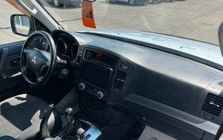 Mitsubishi Pajero IV, 2010 год, 1 449 999 рублей, 13 фотография