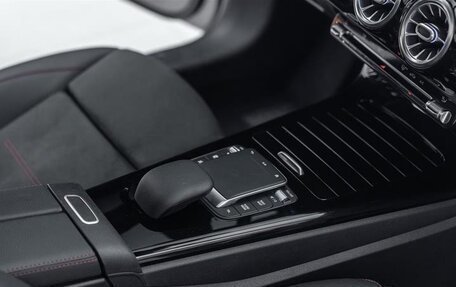 Mercedes-Benz CLA, 2020 год, 2 180 000 рублей, 22 фотография