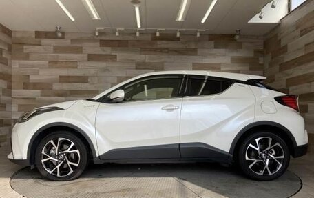 Toyota C-HR I рестайлинг, 2019 год, 1 627 000 рублей, 12 фотография