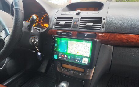 Toyota Avensis III рестайлинг, 2005 год, 810 000 рублей, 13 фотография