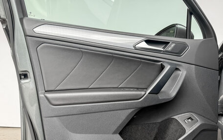 Volkswagen Tiguan II, 2022 год, 3 290 000 рублей, 19 фотография