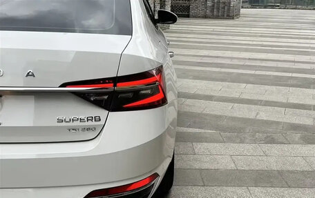 Skoda Superb III рестайлинг, 2021 год, 1 500 000 рублей, 8 фотография