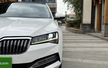 Skoda Superb III рестайлинг, 2021 год, 1 500 000 рублей, 21 фотография