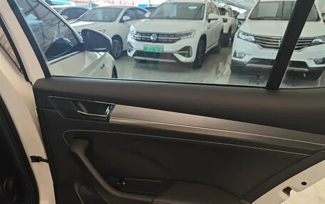 Skoda Superb III рестайлинг, 2021 год, 1 500 000 рублей, 24 фотография