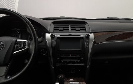Toyota Camry, 2017 год, 2 072 000 рублей, 12 фотография