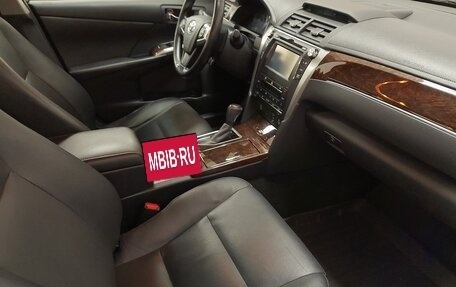 Toyota Camry, 2017 год, 2 072 000 рублей, 11 фотография