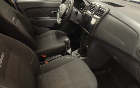 Renault Sandero II рестайлинг, 2015 год, 852 000 рублей, 11 фотография