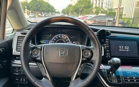 Honda Elysion, 2021 год, 2 890 000 рублей, 15 фотография