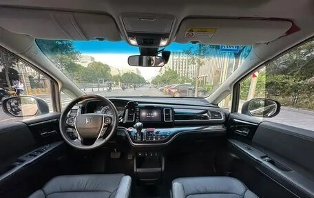 Honda Elysion, 2021 год, 2 890 000 рублей, 14 фотография
