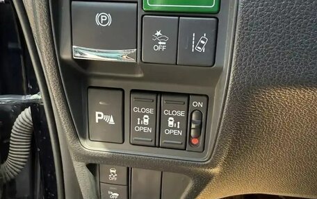 Honda Odyssey IV, 2020 год, 2 850 000 рублей, 24 фотография