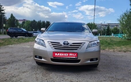 Toyota Camry, 2007 год, 1 280 000 рублей, 4 фотография