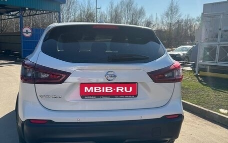 Nissan Qashqai, 2021 год, 2 600 000 рублей, 2 фотография
