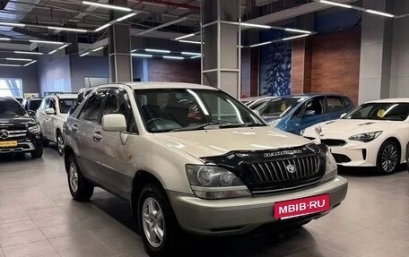 Toyota Harrier, 1998 год, 787 000 рублей, 3 фотография