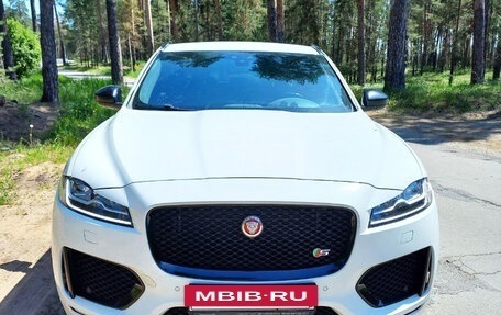 Jaguar F-Pace, 2016 год, 3 500 000 рублей, 5 фотография