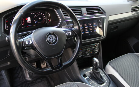 Volkswagen Tiguan II, 2019 год, 2 728 000 рублей, 16 фотография