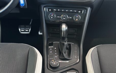 Volkswagen Tiguan II, 2019 год, 2 728 000 рублей, 19 фотография