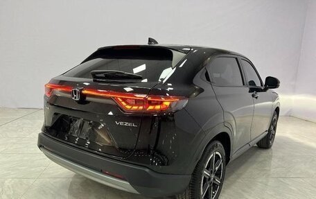 Honda Vezel, 2023 год, 1 780 000 рублей, 5 фотография