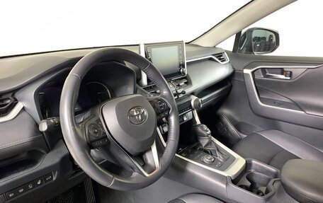 Toyota RAV4, 2020 год, 3 350 000 рублей, 11 фотография