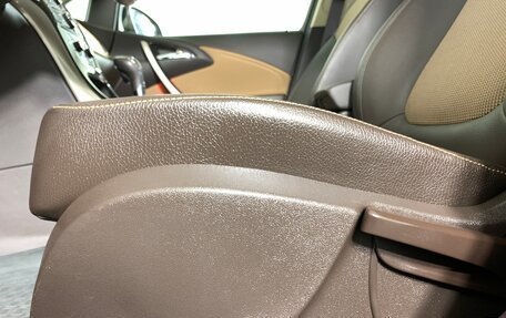 Opel Astra J, 2013 год, 848 000 рублей, 16 фотография