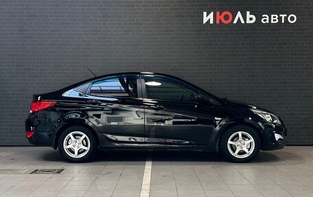 Hyundai Solaris II рестайлинг, 2015 год, 1 235 000 рублей, 4 фотография