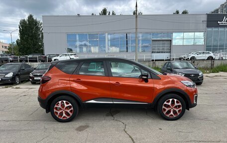 Renault Kaptur I рестайлинг, 2017 год, 1 390 000 рублей, 8 фотография