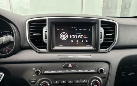 KIA Sportage IV рестайлинг, 2018 год, 1 885 000 рублей, 12 фотография