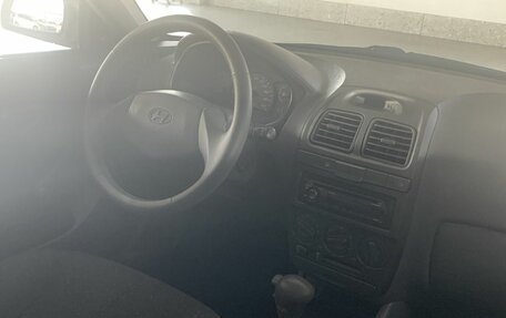 Hyundai Accent II, 2005 год, 400 000 рублей, 10 фотография