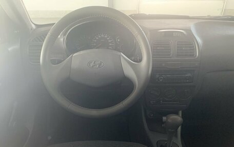 Hyundai Accent II, 2005 год, 400 000 рублей, 11 фотография