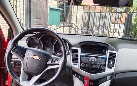Chevrolet Cruze II, 2012 год, 700 000 рублей, 10 фотография