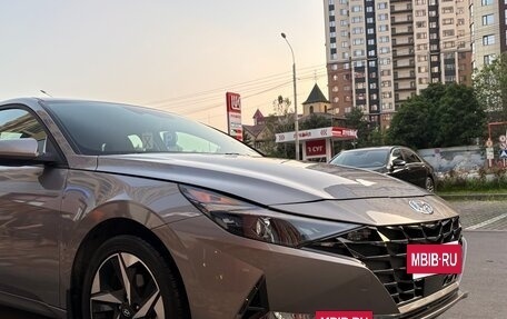 Hyundai Elantra, 2022 год, 2 450 000 рублей, 3 фотография