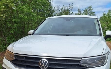 Volkswagen Tiguan II, 2021 год, 3 490 000 рублей, 6 фотография