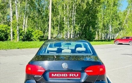 Volkswagen Jetta VI, 2013 год, 810 000 рублей, 4 фотография