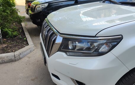 Toyota Land Cruiser Prado 150 рестайлинг 2, 2019 год, 5 350 000 рублей, 4 фотография