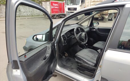 Opel Zafira A рестайлинг, 2000 год, 250 000 рублей, 14 фотография