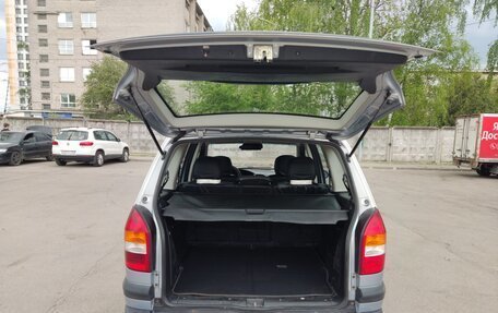 Opel Zafira A рестайлинг, 2000 год, 250 000 рублей, 25 фотография