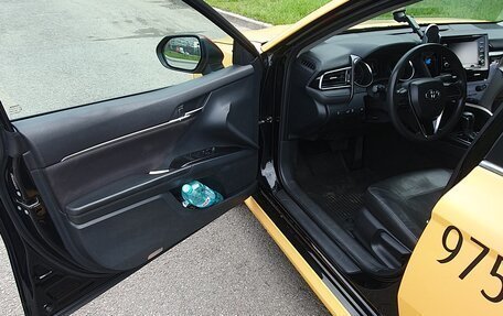 Toyota Camry, 2021 год, 2 180 000 рублей, 5 фотография