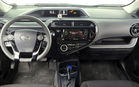 Toyota Prius c I, 2019 год, 1 430 000 рублей, 9 фотография