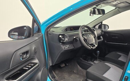 Toyota Prius c I, 2019 год, 1 430 000 рублей, 12 фотография