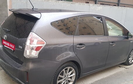Toyota Prius v (+) I (ZVW40/41) рестайлинг, 2015 год, 1 800 000 рублей, 3 фотография