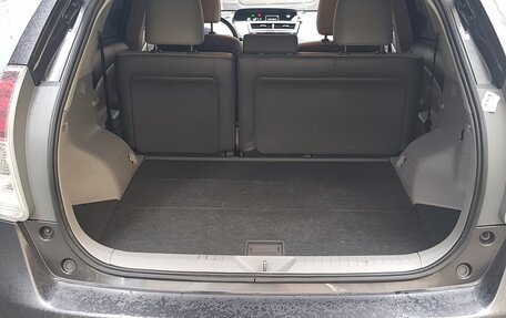 Toyota Prius v (+) I (ZVW40/41) рестайлинг, 2015 год, 1 800 000 рублей, 4 фотография
