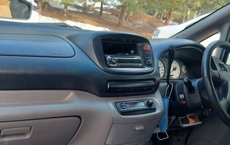 Nissan Serena II, 2001 год, 360 000 рублей, 4 фотография