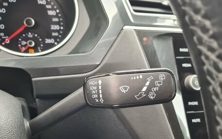 Volkswagen Tiguan II, 2019 год, 1 847 000 рублей, 13 фотография