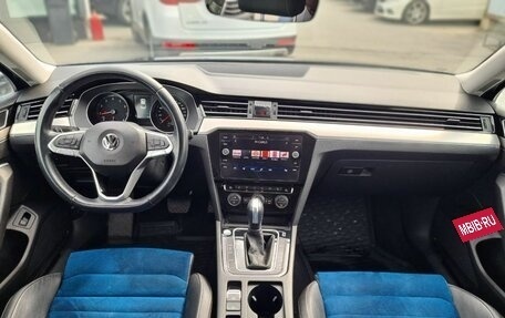 Volkswagen Passat B8 рестайлинг, 2020 год, 2 350 000 рублей, 10 фотография