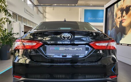 Toyota Camry, 2023 год, 3 798 000 рублей, 5 фотография