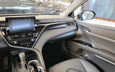 Toyota Camry, 2023 год, 3 798 000 рублей, 16 фотография