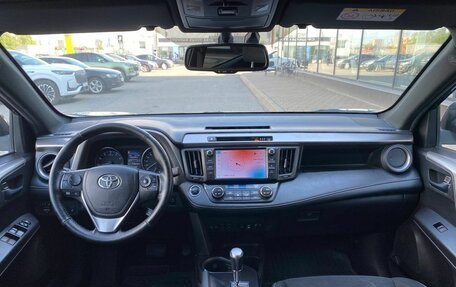 Toyota RAV4, 2019 год, 2 380 000 рублей, 16 фотография