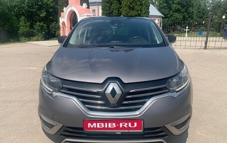 Renault Espace V рестайлинг, 2015 год, 1 730 000 рублей, 1 фотография