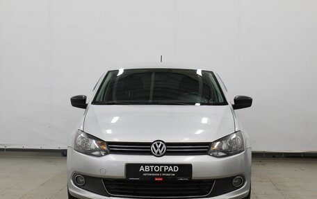 Volkswagen Polo VI (EU Market), 2013 год, 828 000 рублей, 2 фотография
