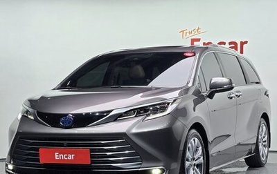 Toyota Sienna, 2021 год, 3 670 000 рублей, 1 фотография