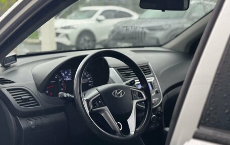 Hyundai Solaris II рестайлинг, 2013 год, 920 000 рублей, 5 фотография